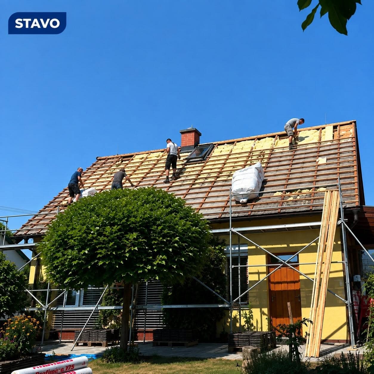 Oprava střechy po napadení kunou — Šumpersko